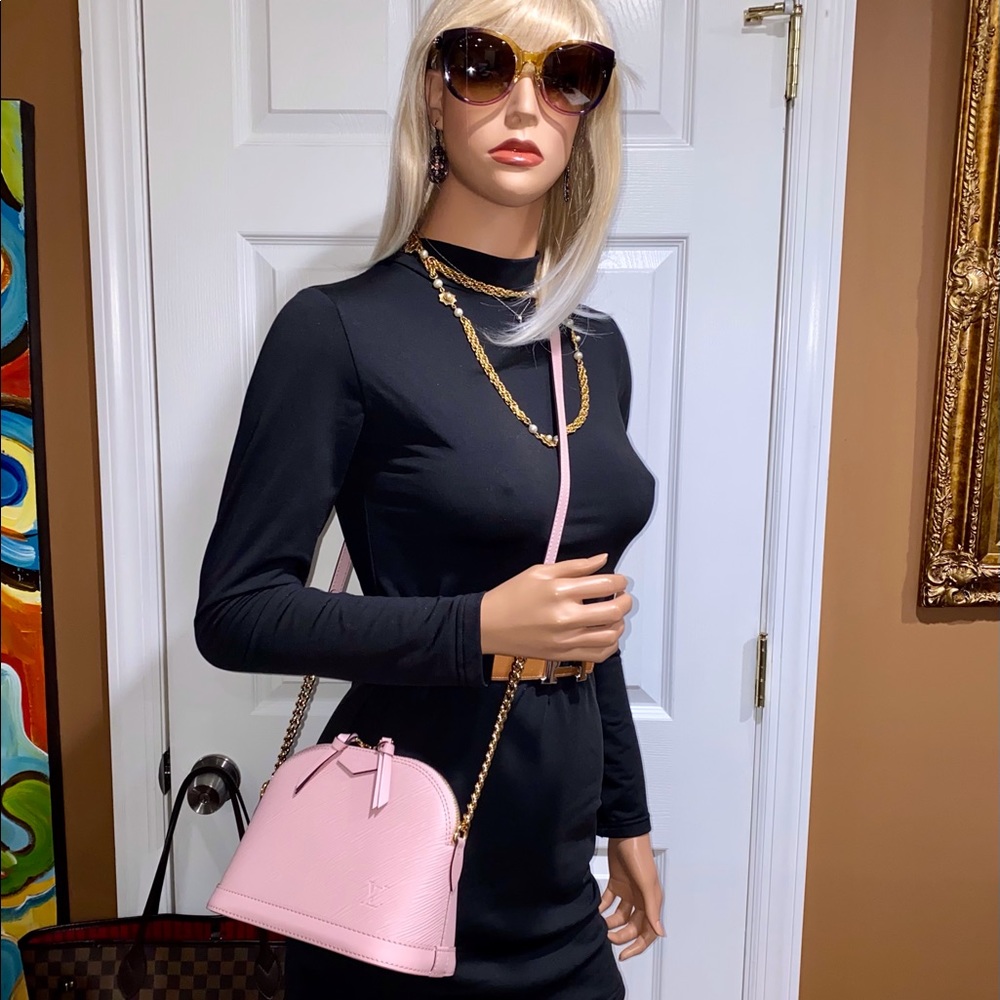 💖💖💖Authentic Rare Louis Vuitton Alma Epi Mini